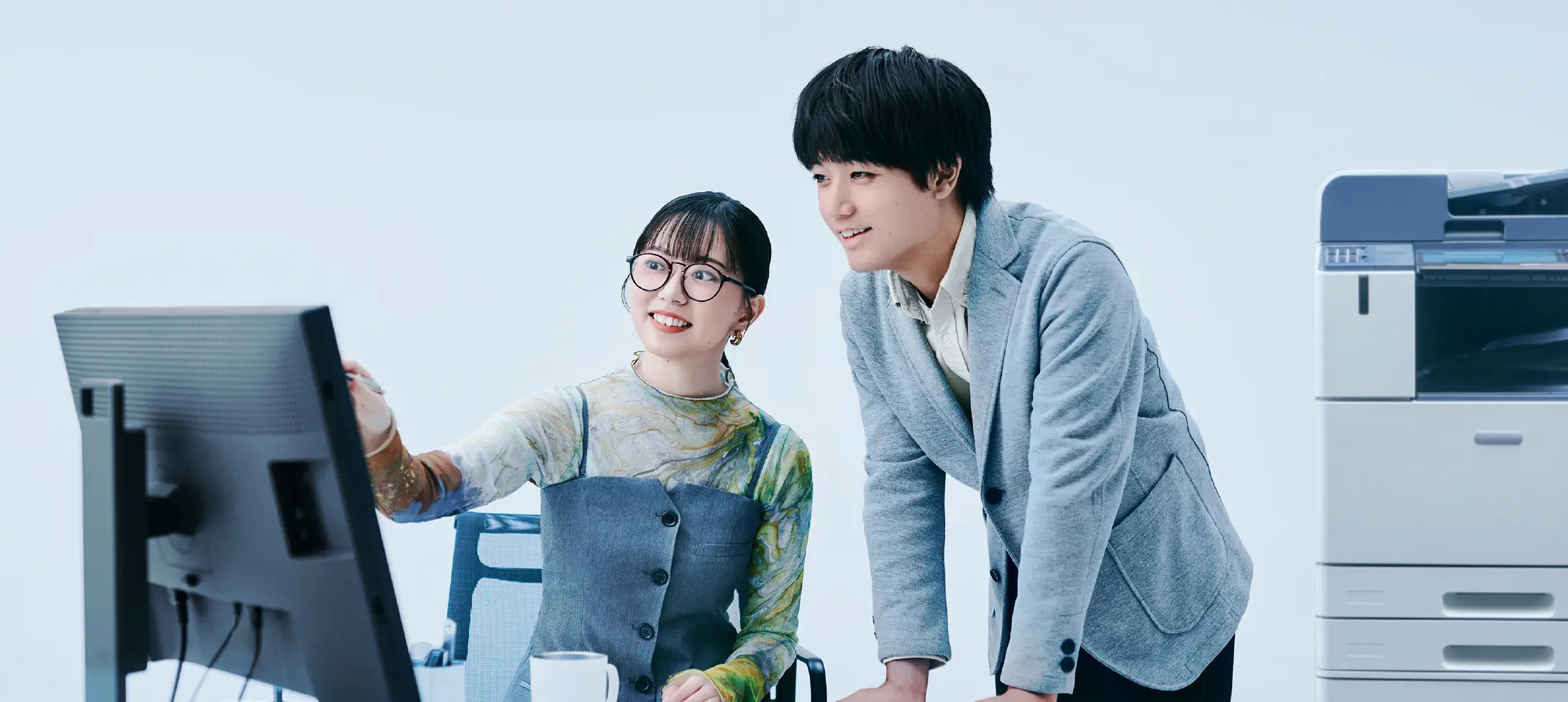 クリエイティブ事業